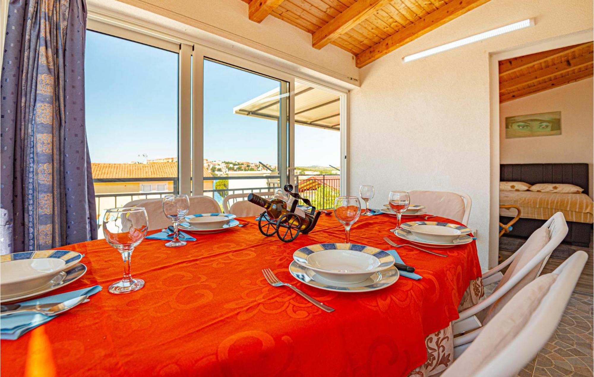 Nice Home In Zatoglav With House Sea View Podglavica 外观 照片